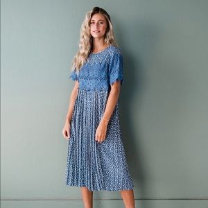 FEHRNVI Blue Midi Dress